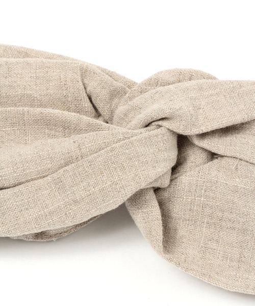 studio CLIP（スタディオクリップ）の「ナチュラルワイドワイヤーヘアバンド（ヘアバンド・レディース・ナチュラル/ブラック・FREE）」の9枚目の写真