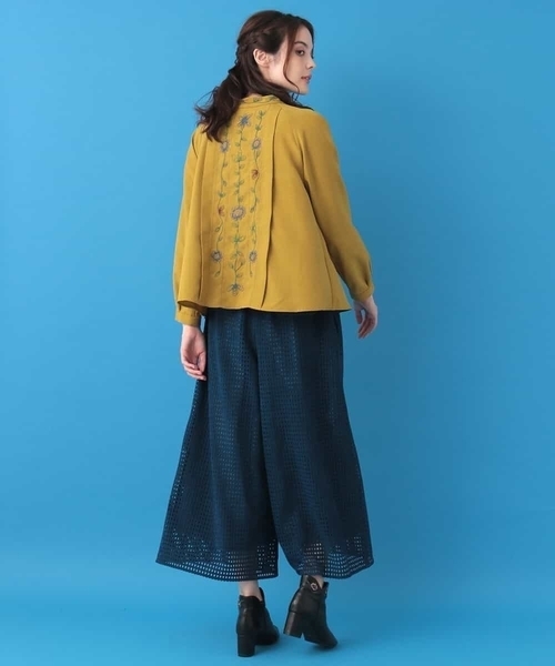 Jocomomola(ホコモモラ)の「brecha ベロア調レースワイドパンツ(その他パンツ・レディース・ブルー/ピンク・40)」の5枚目の写真