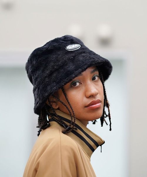 X-girl（エックスガール）の「FUR BUCKET HAT（ハット・レディース・ブラック/ベージュ/ライトグリーン・ONE SIZE）」の2枚目の写真