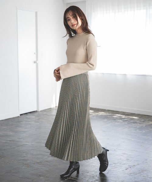 mysty woman（ミスティウーマン）の「ニット×プリーツ切替ワンピース 259252（ワンピース・レディース・ブラック/ベージュ・FREE）」の6枚目の写真