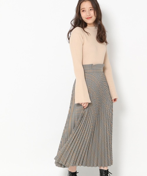 mysty woman（ミスティウーマン）の「ニット×プリーツ切替ワンピース 259252（ワンピース・レディース・ブラック/ベージュ・FREE）」の12枚目の写真