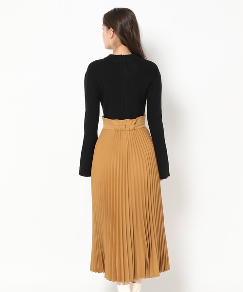 mysty woman（ミスティウーマン）の「ニット×プリーツ切替ワンピース 259252（ワンピース・レディース・ブラック/ベージュ・FREE）」の15枚目の写真