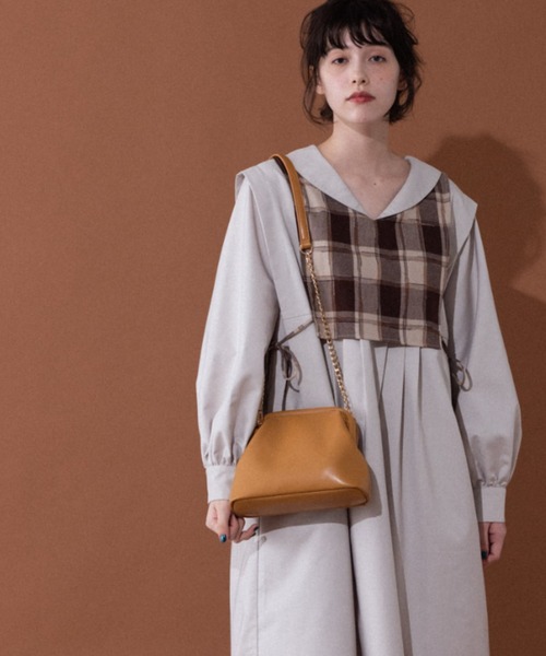 idem（イデム）の「gamaguchi shoulder bag/がま口ショルダーバッグ（ショルダーバッグ・レディース・カーキ/ブルー/キャメル/アイボリー/ベージュ/ブラック/ブラウン・FREE）」の7枚目の写真