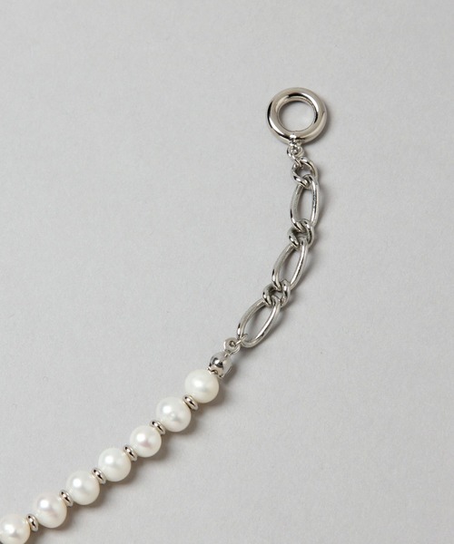 HARE（ハレ）の「ミニマルパールブレスレット(HARE)（ブレスレット・メンズ・オフホワイト・FREE）」の8枚目の写真