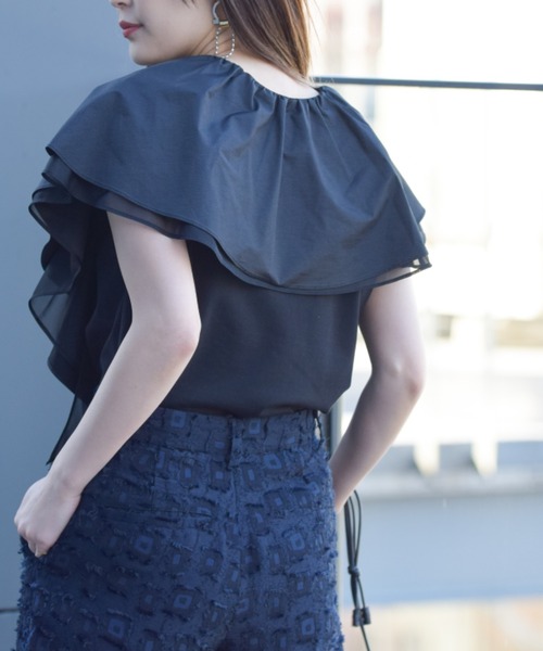 Ray BEAMS(レイビームス)の「RBS / レイヤード ケープカラー Tシャツ(Tシャツ/カットソー・レディース・ホワイト/ブラック・ONE SIZE)」の10枚目の写真