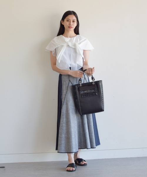 Ray BEAMS(レイビームス)の「RBS / レイヤード ケープカラー Tシャツ(Tシャツ/カットソー・レディース・ホワイト/ブラック・ONE SIZE)」の9枚目の写真