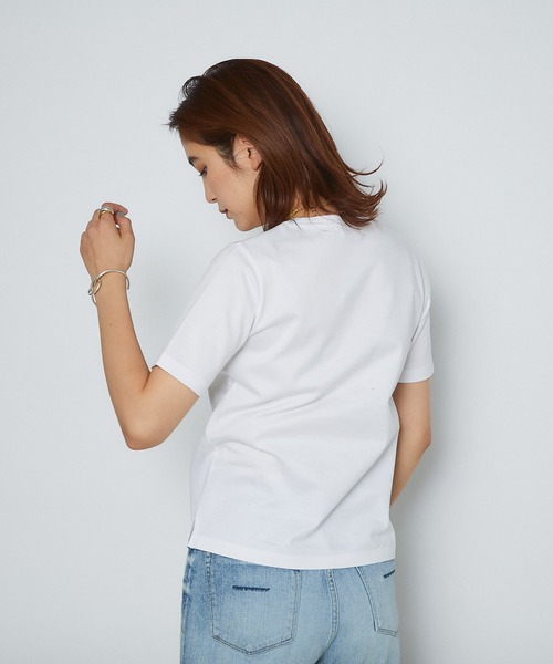 RIVE DROITE(リヴドロワ)の「スーピマコットンクルーネックカットソー(Tシャツ/カットソー・レディース・オフホワイト/ベージュ/ネイビー/ピンク・FREE)」の10枚目の写真
