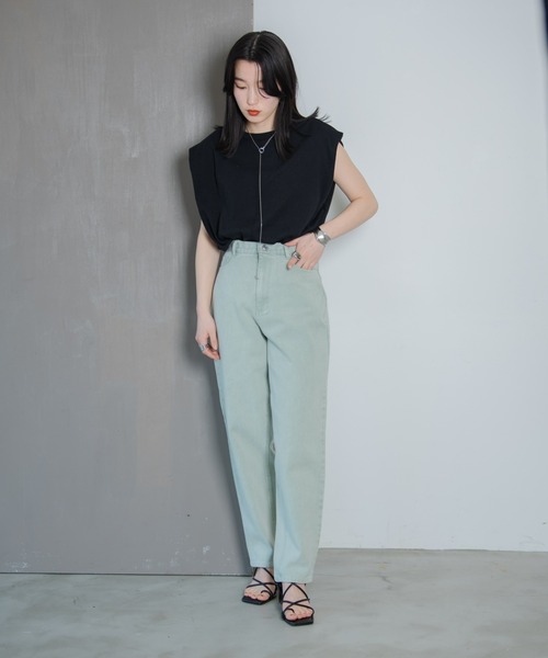 AIC.(エーアイシー)の「ハイウエストデニムテーパードパンツ(デニムパンツ・レディース・オフホワイト/ブルー/グリーン・SMALL/MEDIUM)」の8枚目の写真