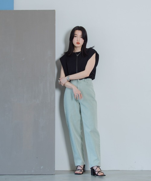 AIC.(エーアイシー)の「ハイウエストデニムテーパードパンツ(デニムパンツ・レディース・オフホワイト/ブルー/グリーン・SMALL/MEDIUM)」の9枚目の写真