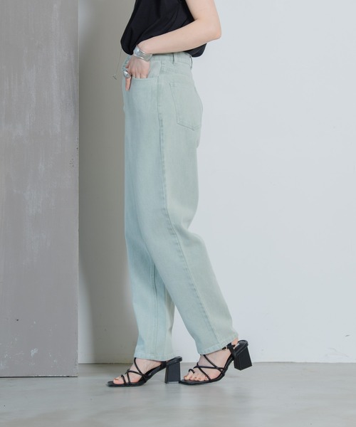 AIC.(エーアイシー)の「ハイウエストデニムテーパードパンツ(デニムパンツ・レディース・オフホワイト/ブルー/グリーン・SMALL/MEDIUM)」の19枚目の写真