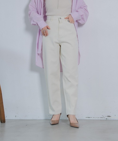 AIC.(エーアイシー)の「ハイウエストデニムテーパードパンツ(デニムパンツ・レディース・オフホワイト/ブルー/グリーン・SMALL/MEDIUM)」の15枚目の写真