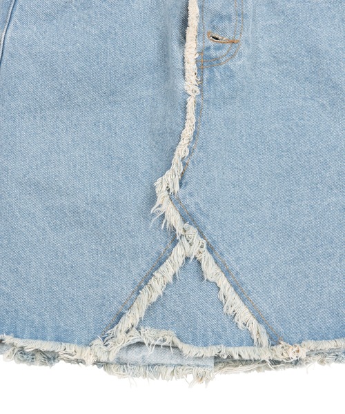 PUNYUS(プニュズ)の「リメイク風デニムミニスカート(デニムスカート・レディース・ブラック/ライトブルー・1/2/3/4)」の11枚目の写真