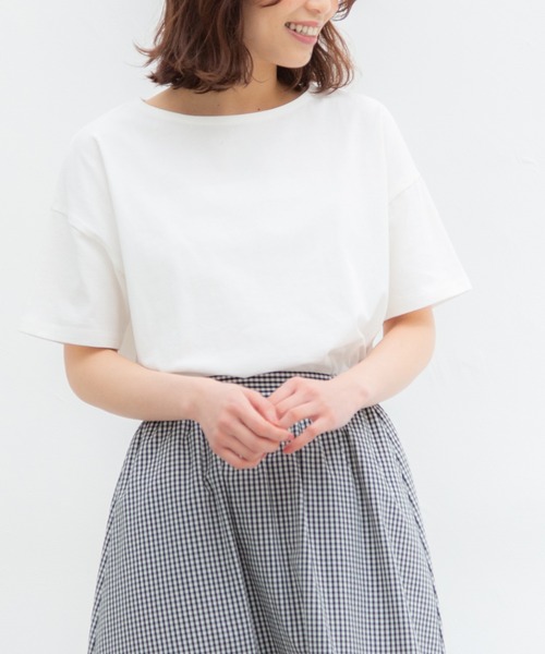 Honeys(ハニーズ)の「ゆるTシャツ(Tシャツ/カットソー・レディース・ブラック/オフホワイト/グリーン/ホワイト×グリーン/ベージュ系その他/ブルー系その他/ホワイト×ネイビー/ホワイト×ピンク・LL/S/M/L)」の1枚目の写真