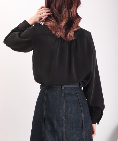 Brownie（ブラウニー）の「Brownie フロントタック 2WAYブラウス（シャツ/ブラウス・レディース・ブラック/オフホワイト/オレンジ/グリーン・FREE）」の18枚目の写真