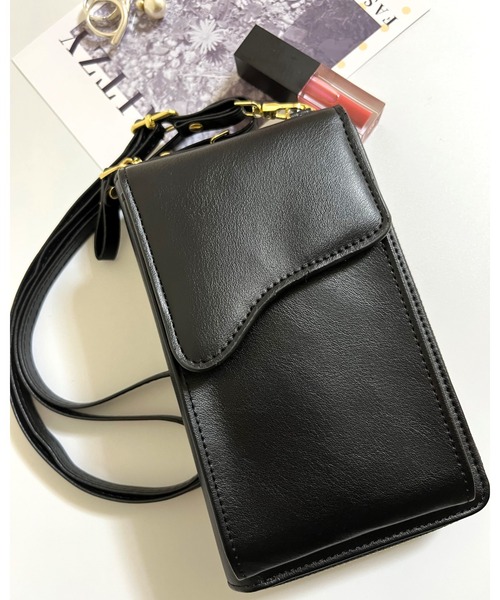 Ritzy(リッツィー)の「スクエア ミニショルダーバッグ(ショルダーバッグ・レディース・ベージュ/イエロー/レッド/ブラック/ピンク/ブルー系・FREE)」の2枚目の写真