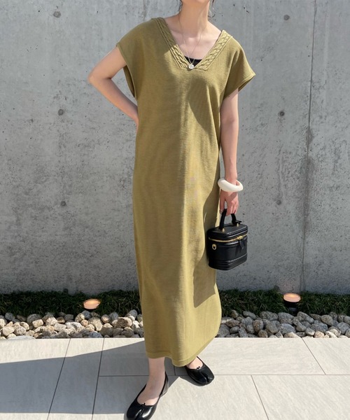 select MOCA by misato（セレクトモカバイミサト）の「2022 SS ケーブル編みニット2WAYワンピース（ワンピース・レディース・ブラック/カーキ/アイボリー・FREE）」の6枚目の写真