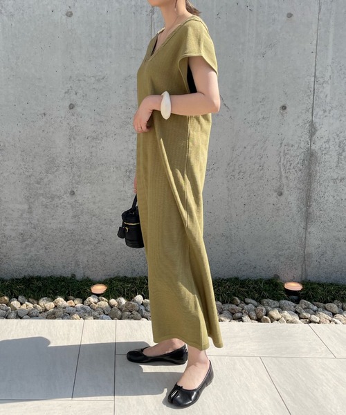 select MOCA by misato（セレクトモカバイミサト）の「2022 SS ケーブル編みニット2WAYワンピース（ワンピース・レディース・ブラック/カーキ/アイボリー・FREE）」の18枚目の写真