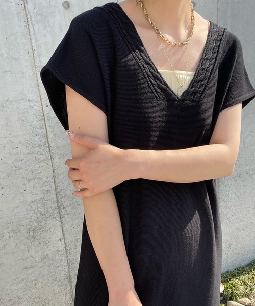 select MOCA by misato（セレクトモカバイミサト）の「2022 SS ケーブル編みニット2WAYワンピース（ワンピース・レディース・ブラック/カーキ/アイボリー・FREE）」の19枚目の写真