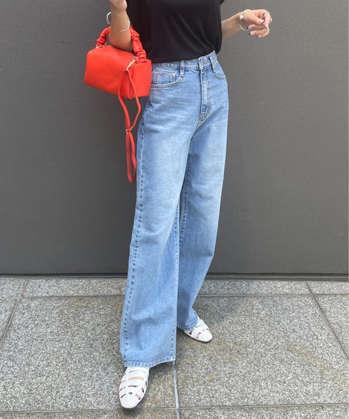 StyleSea（スタイルシー）の「ブリーチデニムストレートワイドパンツ（デニムパンツ・レディース・ライトブルー・FREE）」の6枚目の写真