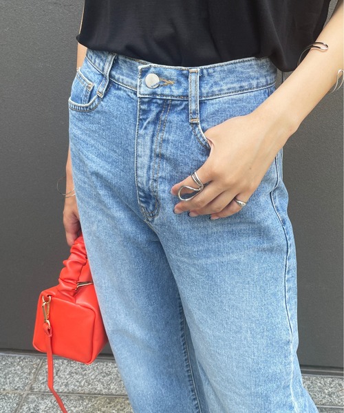 StyleSea（スタイルシー）の「ブリーチデニムストレートワイドパンツ（デニムパンツ・レディース・ライトブルー・FREE）」の11枚目の写真