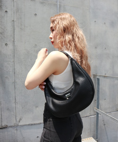 FIG&VIPER(フィグアンドバイパー)の「型押しクロコハンドルBAG(ハンドバッグ・レディース・ブラック/ホワイト/ピンク・FREE)」の19枚目の写真