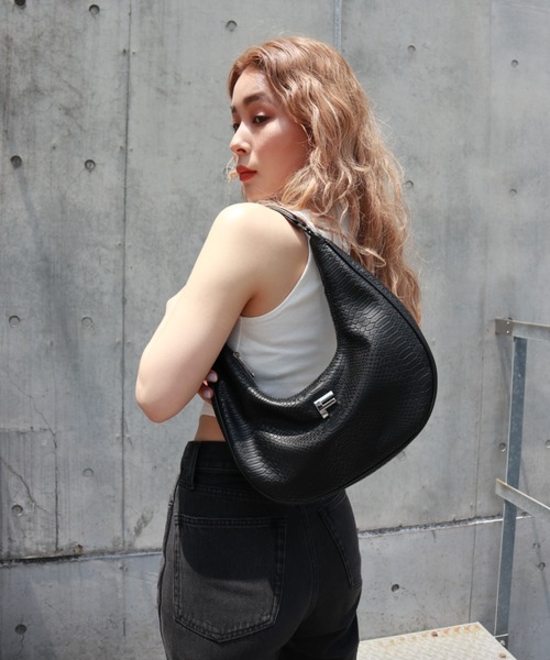 FIG&VIPER(フィグアンドバイパー)の「型押しクロコハンドルBAG(ハンドバッグ・レディース・ブラック/ホワイト/ピンク・FREE)」の6枚目の写真