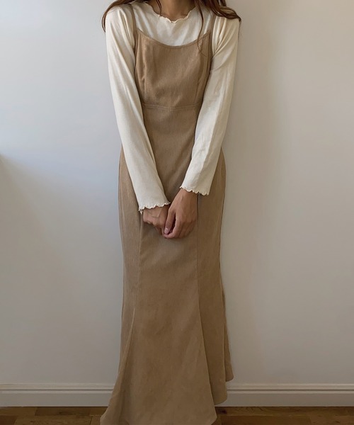 LAUIR(ラウアー)の「コーデュロイマーメイドワンピース(ワンピース・レディース・ブラウン/ベージュ/ブラック・MEDIUM/LARGE)」の10枚目の写真