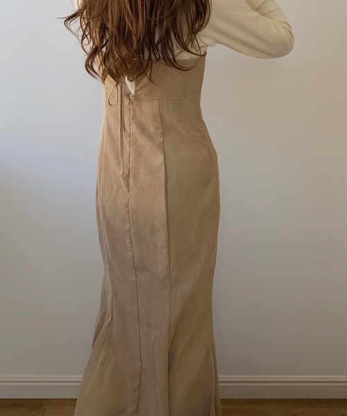 LAUIR(ラウアー)の「コーデュロイマーメイドワンピース(ワンピース・レディース・ブラウン/ベージュ/ブラック・MEDIUM/LARGE)」の11枚目の写真
