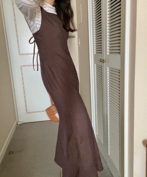 LAUIR(ラウアー)の「コーデュロイマーメイドワンピース(ワンピース・レディース・ブラウン/ベージュ/ブラック・MEDIUM/LARGE)」の14枚目の写真