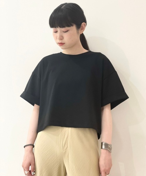 DROIT BELLO（ドロイトベロ）の「DROIT BELLO(ドロイトベロ) ショート丈Ｔシャツ（Tシャツ/カットソー・レディース・ホワイト/ブラック・F）」の2枚目の写真