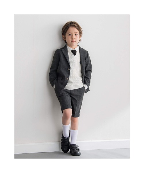 BeBe(ベベ)の「BeBe/フォーマル ケーブル編み ワッペン 付き ニット ベスト (90~140cm)(ベスト・キッズ・オフホワイト/グレー・110/120/140/130/100/90)」の3枚目の写真