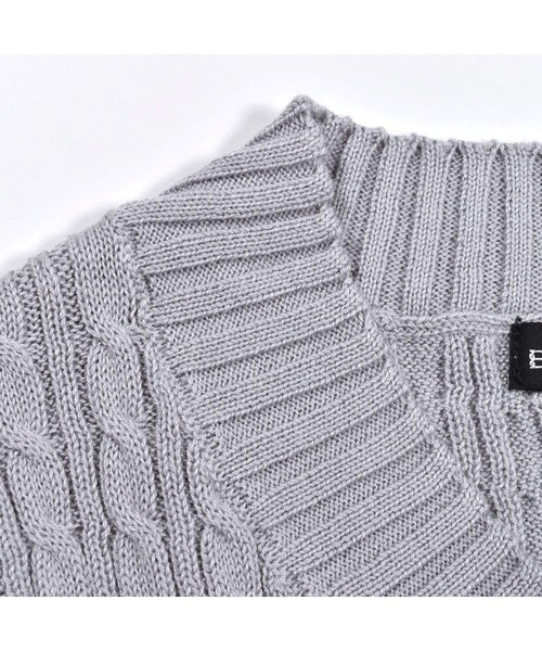 BeBe(ベベ)の「BeBe/フォーマル ケーブル編み ワッペン 付き ニット ベスト (90~140cm)(ベスト・キッズ・オフホワイト/グレー・110/120/140/130/100/90)」の6枚目の写真
