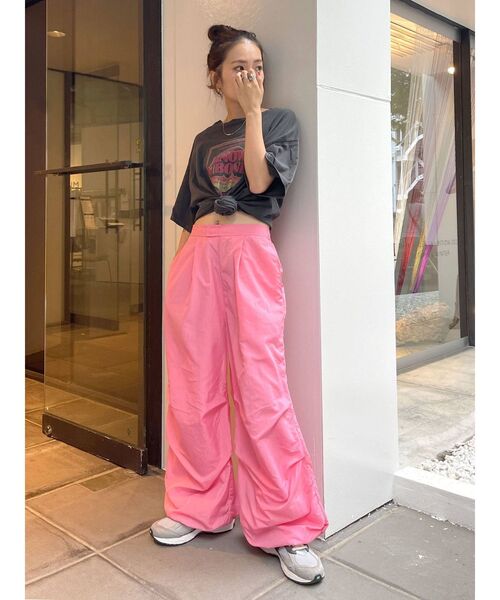 Ungrid(アングリッド)の「【WEB限定】ナイロンドロストパンツ(その他パンツ・レディース・チャコールグレー/パープル/ピンク/オレンジ/グリーン・FREE)」の8枚目の写真