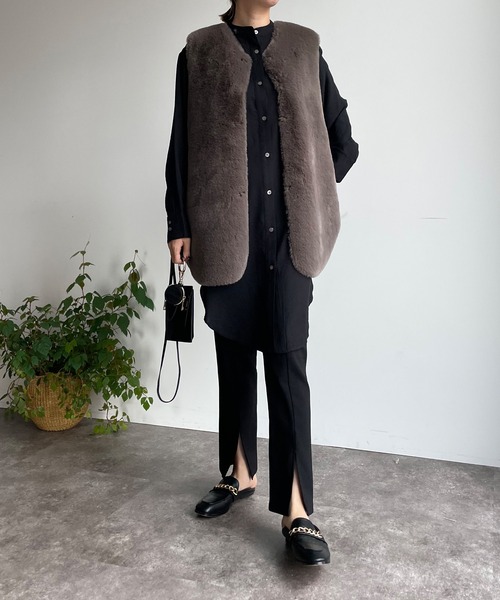 DouDou(ドゥドゥ)の「【WEB限定】 バンドカラーロングシャツ(シャツ/ブラウス・レディース・オフホワイト/ブラック/サックスブルー・FREE)」の8枚目の写真