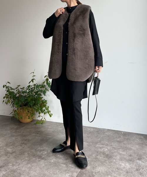 DouDou(ドゥドゥ)の「【WEB限定】 バンドカラーロングシャツ(シャツ/ブラウス・レディース・オフホワイト/ブラック/サックスブルー・FREE)」の9枚目の写真