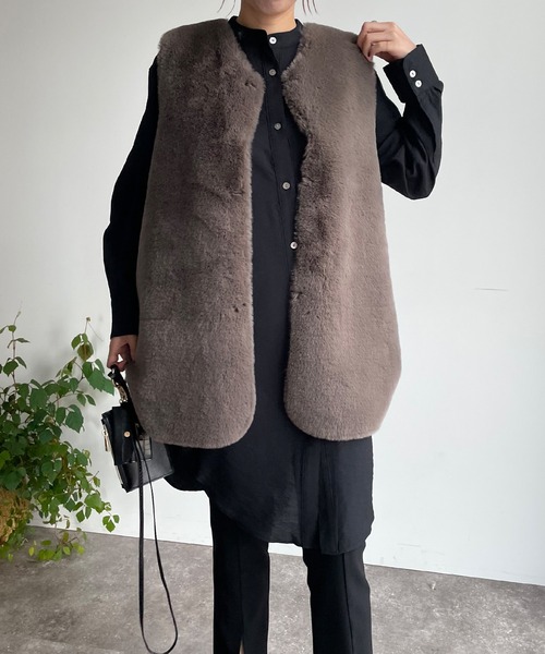 DouDou(ドゥドゥ)の「【WEB限定】 バンドカラーロングシャツ(シャツ/ブラウス・レディース・オフホワイト/ブラック/サックスブルー・FREE)」の4枚目の写真