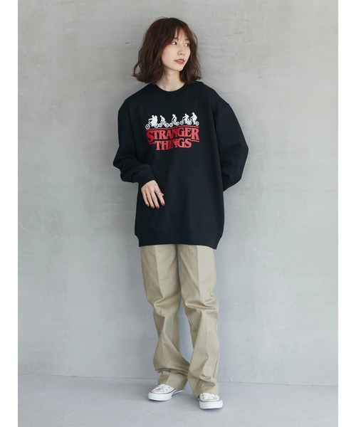 Green Parks(グリーンパークス)の「【UNISEX】■STRANGER THINGS Logo(スウェット・レディース・ブラック・FREE)」の5枚目の写真