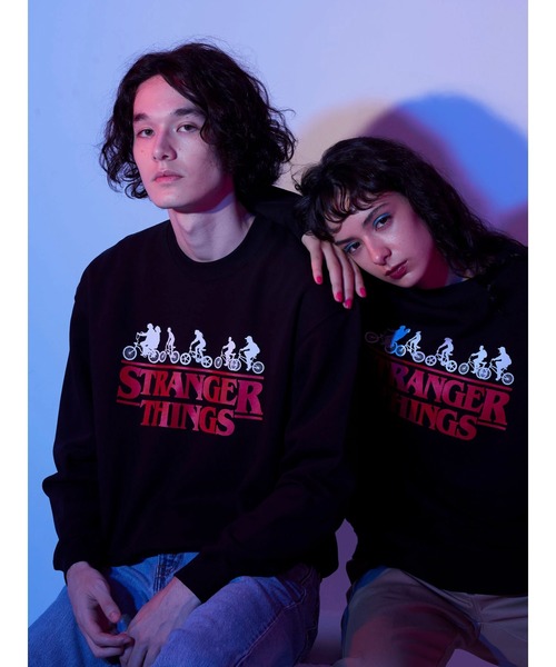 Green Parks(グリーンパークス)の「【UNISEX】■STRANGER THINGS Logo(スウェット・レディース・ブラック・FREE)」の4枚目の写真