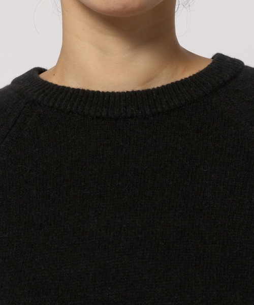 yuw（ユウ）の「アームウォーマーツキニットワンピース　294800（ワンピース・レディース・ブラウン/ブラック/ブルー・FREE）」の4枚目の写真