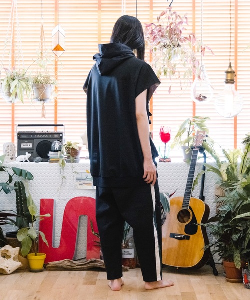 STOF(ストフ)の「Line wide jeans(デニムパンツ・メンズ・インディゴブルー/ブラック・S/M/XS)」の5枚目の写真