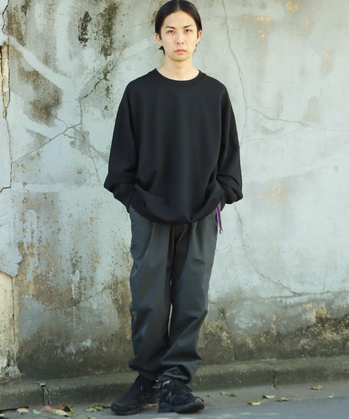 REIGNING CHAMP（レイニングチャンプ）の「REIGNING CHAMP/レイニングチャンプ MIDWEIGHT TERRY RELAXED CREWNECK スウェット（スウェット・メンズ・ブラック/ヘザーグレー・M/XL/L）」の5枚目の写真