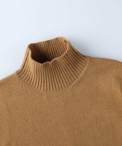 HONEYSUCKLE ROSE(ハニーサックルローズ)の「【HONEYSUCKLE ROSE】バックスリットハイネックニット(ニット/セーター・レディース・キャメル/グリーン/ピンク/オレンジ/オフホワイト/ブラック・M/L)」の14枚目の写真