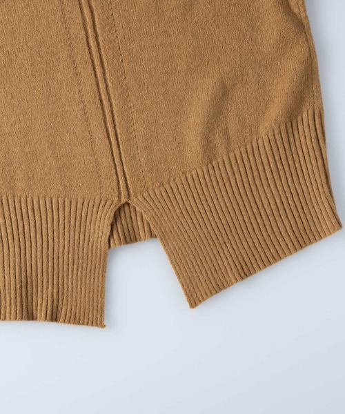 HONEYSUCKLE ROSE(ハニーサックルローズ)の「【HONEYSUCKLE ROSE】バックスリットハイネックニット(ニット/セーター・レディース・キャメル/グリーン/ピンク/オレンジ/オフホワイト/ブラック・M/L)」の16枚目の写真