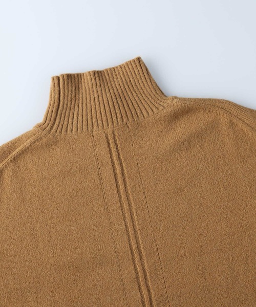 HONEYSUCKLE ROSE(ハニーサックルローズ)の「【HONEYSUCKLE ROSE】バックスリットハイネックニット(ニット/セーター・レディース・キャメル/グリーン/ピンク/オレンジ/オフホワイト/ブラック・M/L)」の17枚目の写真