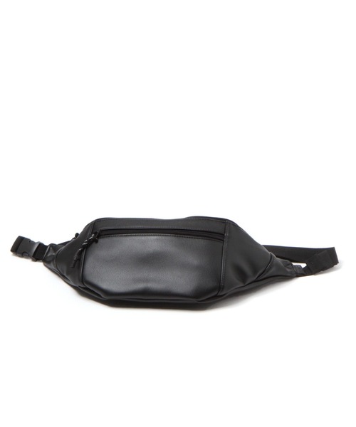LAKOLE（ラコレ）の「フェイクレザーボディバッグ / 162555（ボディバッグ/ウエストポーチ・メンズ・ホワイト/ブラック・FREE）」の8枚目の写真