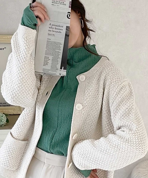 classicalelf(クラシカルエルフ)の「大人のこなれ感。2wayポコポコメローハイネックトップス(Tシャツ/カットソー・レディース・ブルー/ブラック/グレイッシュベージュ/ホワイト/グリーン/パープル/ネイビー・LARGE/MEDIUM/SMALL/X-LARGE)」の15枚目の写真