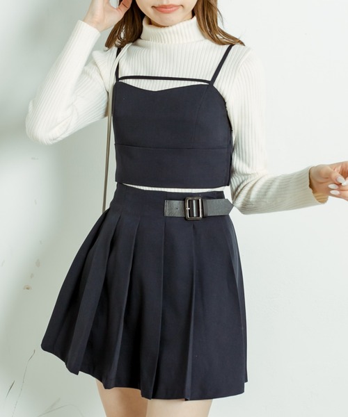 OLIVE des OLIVE(オリーブデオリーブ)の「コンパクトストラップビスチェ(キャミソール・レディース・ブラック/ベージュ/ネイビー・FREE)」の3枚目の写真