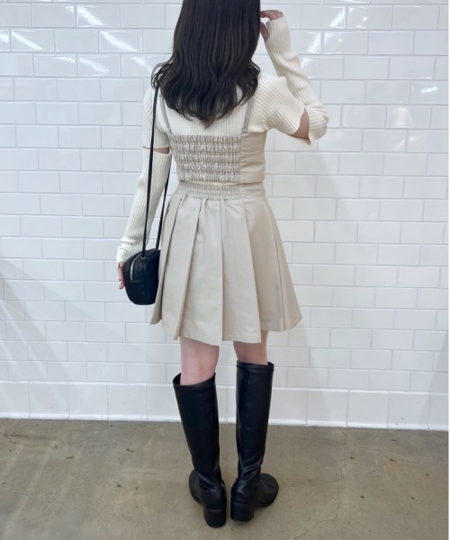 OLIVE des OLIVE(オリーブデオリーブ)の「コンパクトストラップビスチェ(キャミソール・レディース・ブラック/ベージュ/ネイビー・FREE)」の12枚目の写真