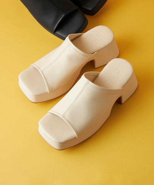 CITEN（シテン）の「＜CITEN＞バルキー ミュール サンダル（サンダル・レディース・ブラック/オフホワイト・23cm/23.5cm/24cm/24.5cm）」の5枚目の写真