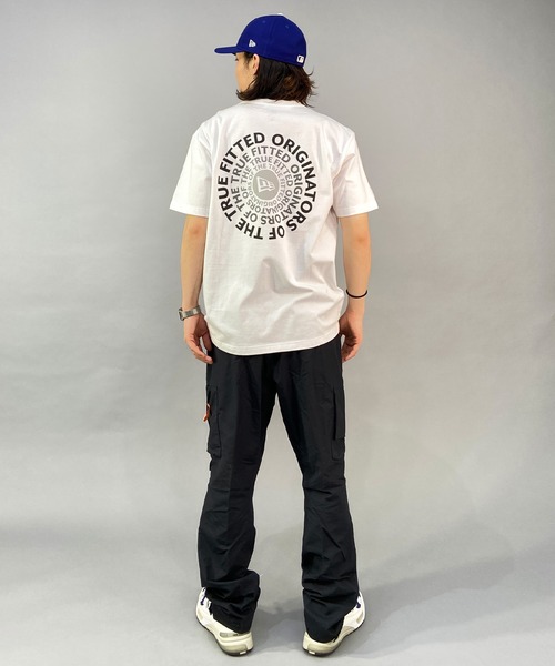 NEW ERA（ニューエラ）の「NEW ERA/ニューエラ  ORIGINATORS ルーズシルエット クルーネックTシャツ/バックプリントTシャツ/半袖Tシャツ 13516762/13516765/13516764（Tシャツ/カットソー・メンズ・グリーン系その他/ブラック×ホワイト/ホワイト×ブラック・M/L/XL/XXL）」の13枚目の写真